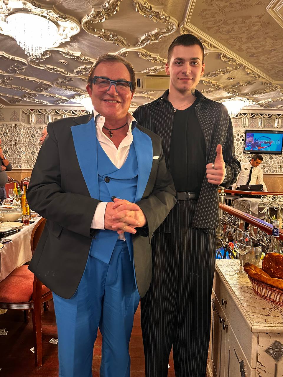 С гостями вечера